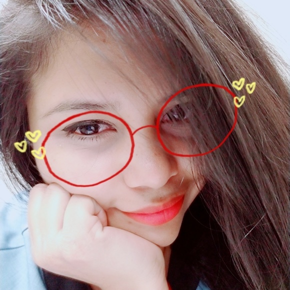 Meet your Posher, Ruth - Picture 1 of 5